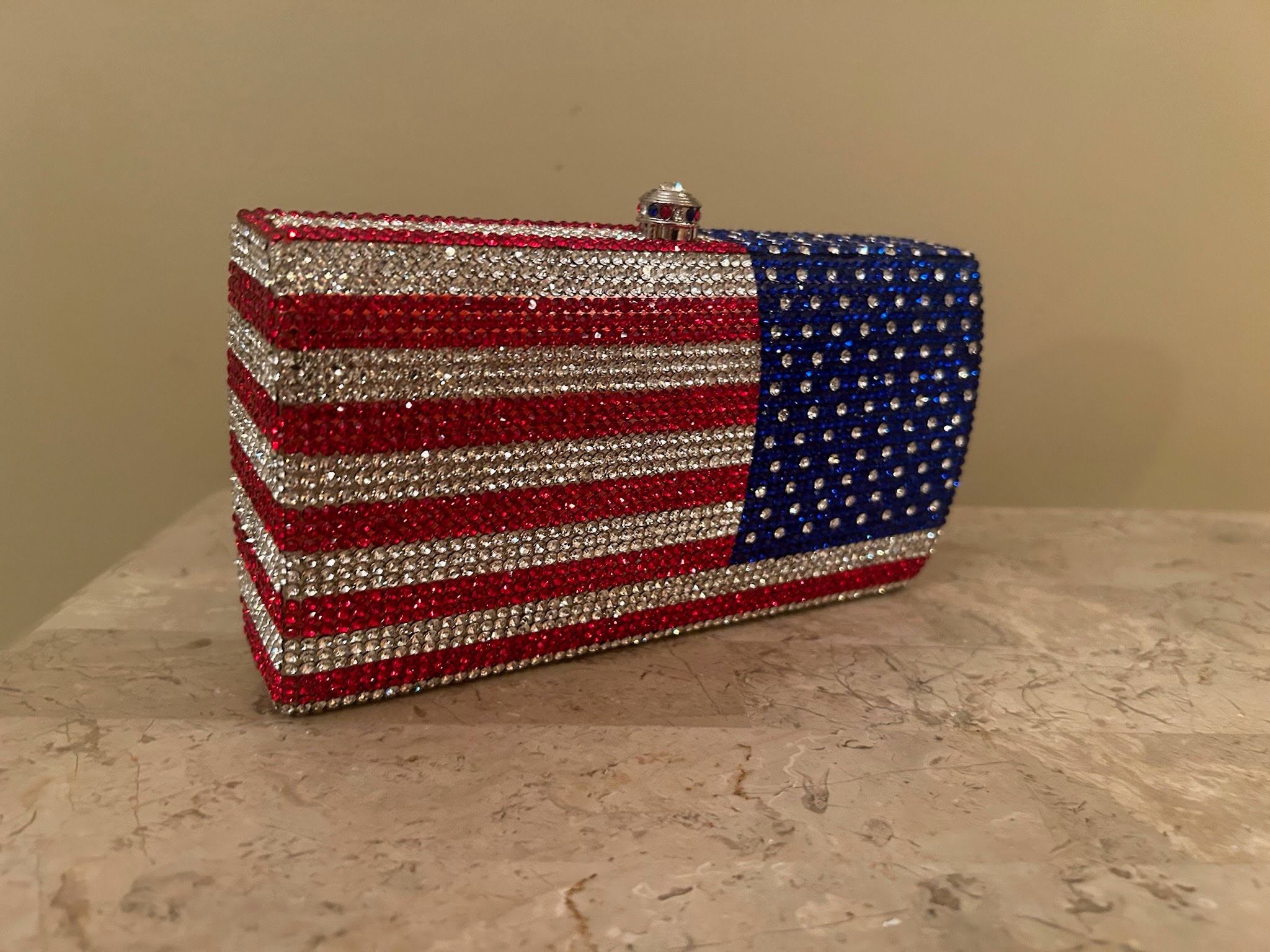 Purse (Flag)